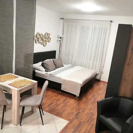 Apartman Апартаменты